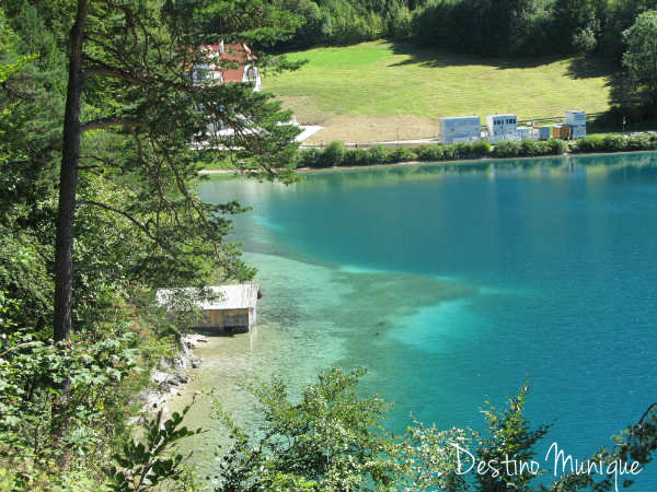 Neuschwanstein-Lago-dos-alpes-Munique