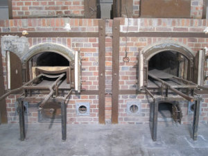 Dachau-Crematorio-Munique2-300x225