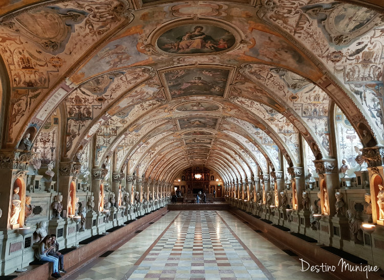 Residenz-Antiquarium-Munique