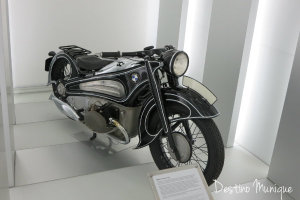 BMW-Moto-Munique-300x200