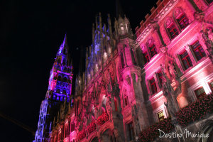 Rathaus-Marienplatz-Outubro-Rosa-300x200