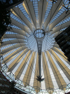 Berlim-Sony-Center-225x300