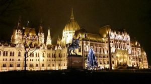 Budapeste-Hungria-Parlamento-300x168