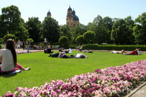 Munique-Primavera-Hofgarten-300x200