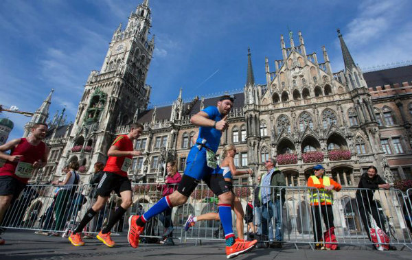 Maratona-Munique-Marienplatz