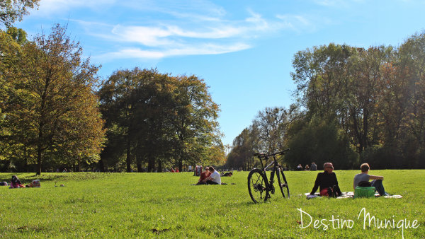 Outono-Munique-Englischer-Garten