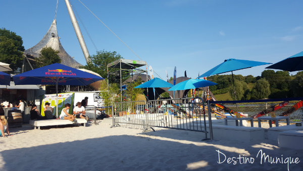 Sommerfestivalimpark-Munique-Beachbar.jpg