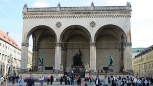Odeonsplatz-Roteiro-Munique-300x169