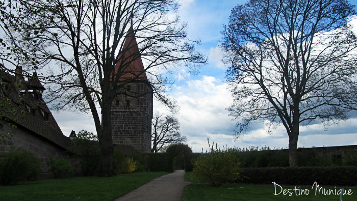 Kaiserburg-Nuremberg-Burggarten