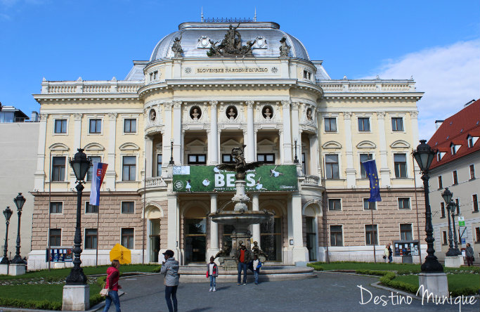 Bratislava-Teatro-Nacional