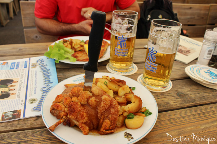 Tegernsee-Cervejaria-Joelho