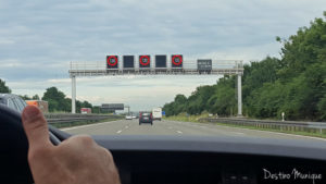 Autobahn-Alemanha-Velocidade-300x169